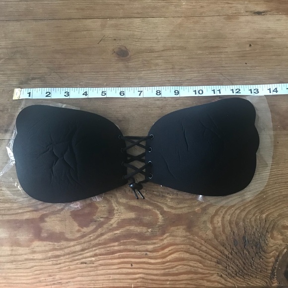 Strapless backless adhesive bra - Picture 5 of 7